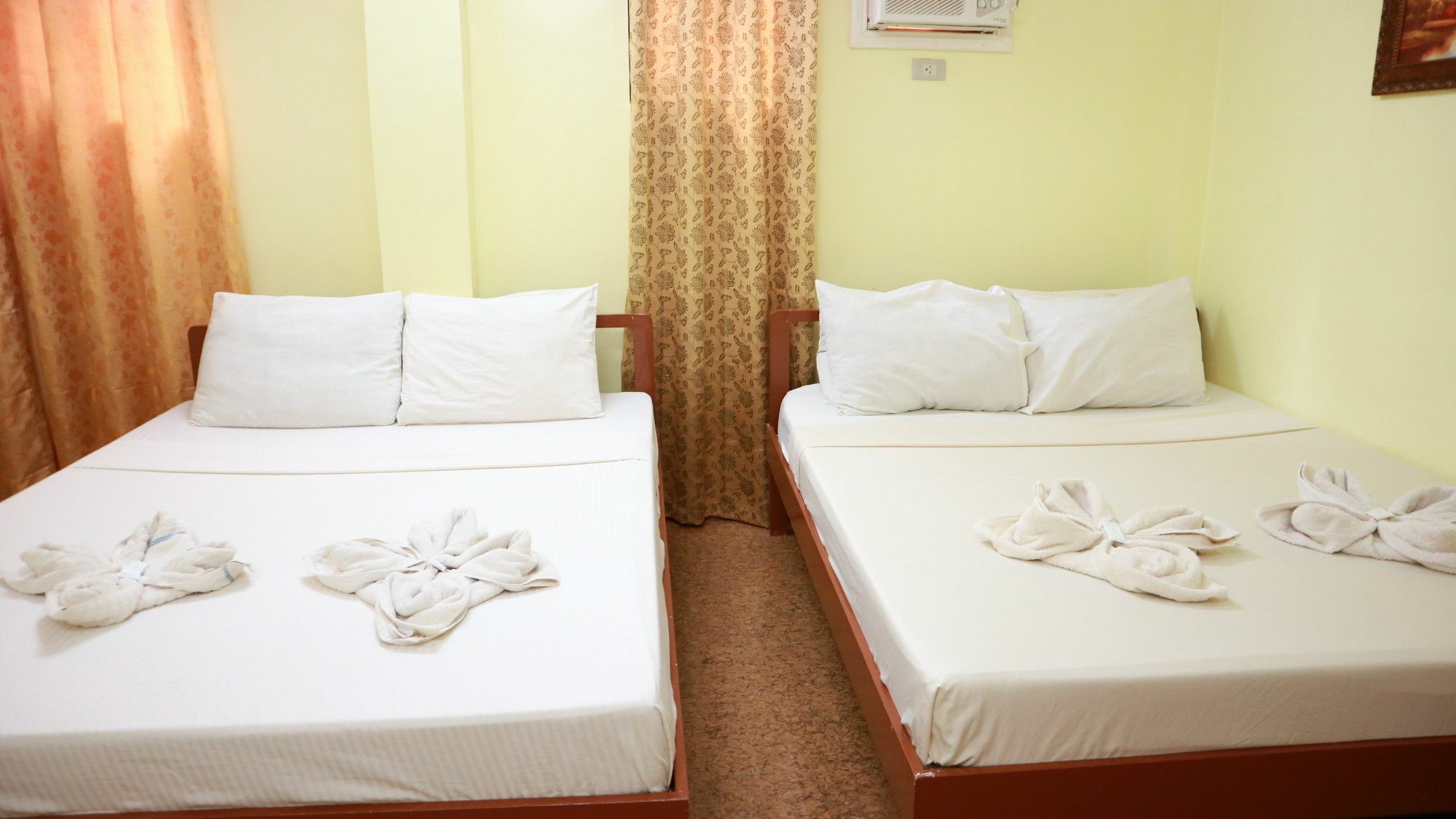 إل نيدو Mam Olson Pensionne House المظهر الخارجي الصورة
